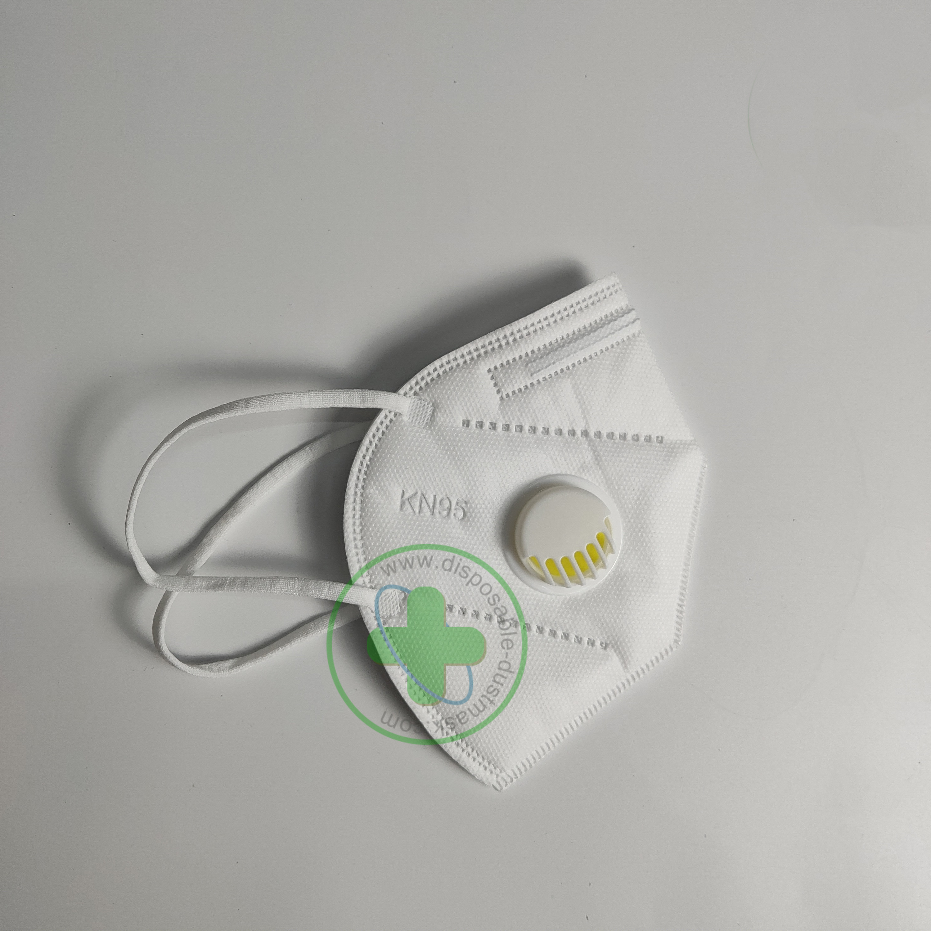 White Kn95 Mask With Valve Breathable Mask Kn95 Mask Has 95% Filtering Function