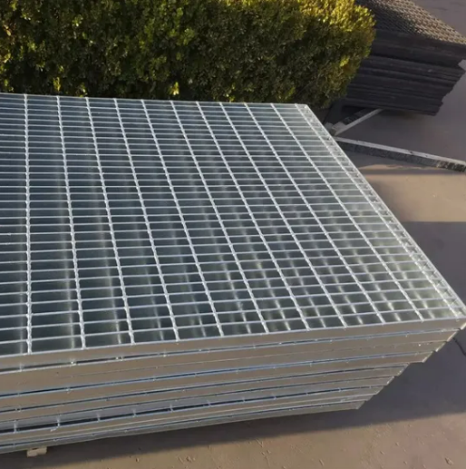 Fully Automatic Modern Design Steel Grating with Customizable Sizes for Stormwater Drain Covers