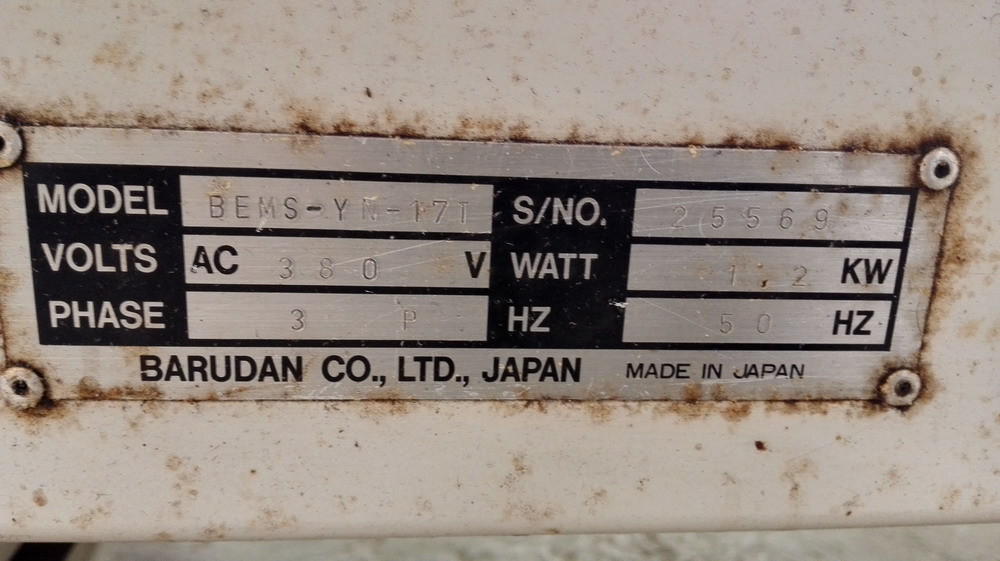 1996 Product Used Barudan Embroidery Machine With 17 Heads 9 Needles