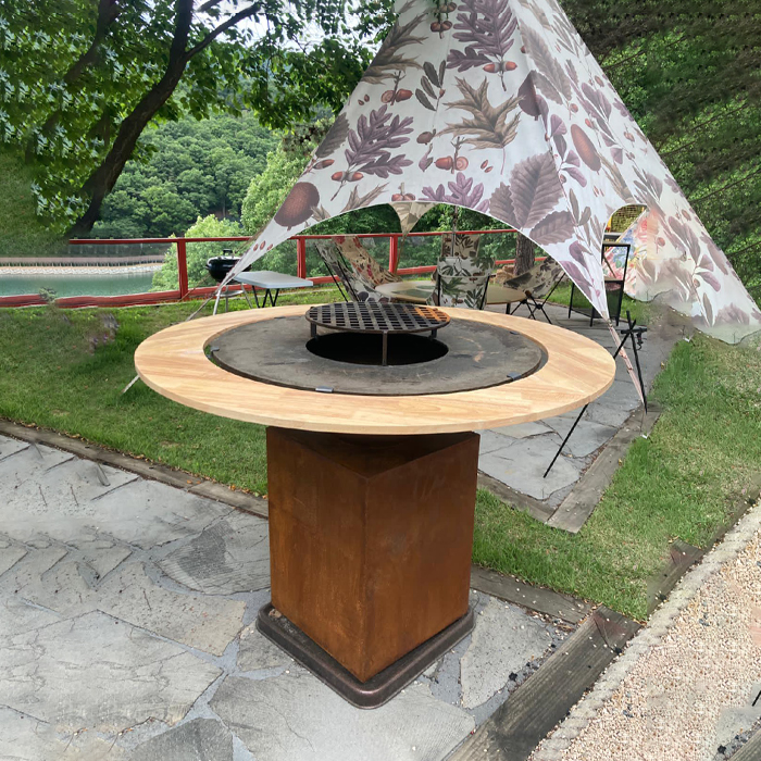 outdoor kitchen cooking grill