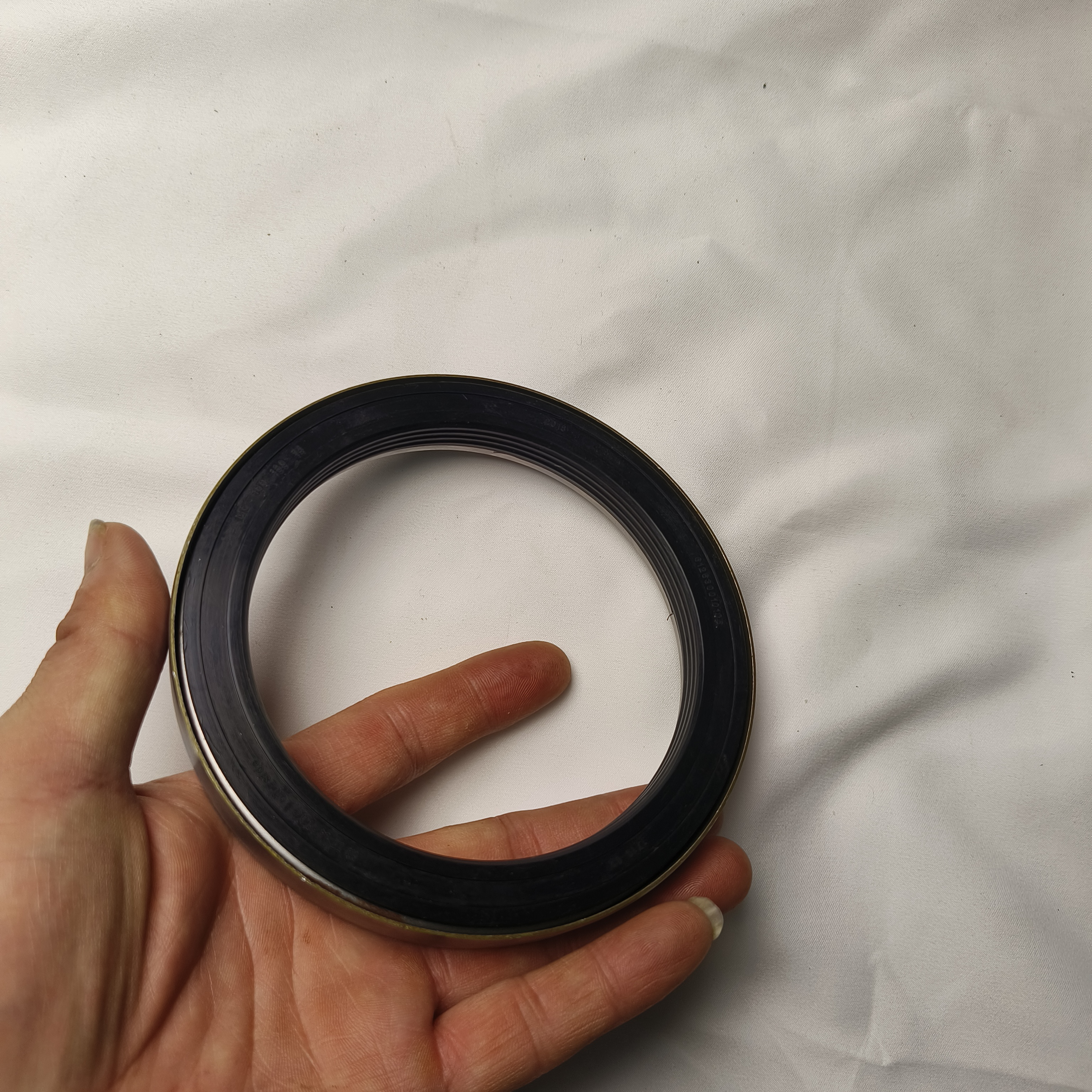 Highly Demanded Heavy Duty Truck Engine Oil Seal Crankshaft Oil Seal 612630010106