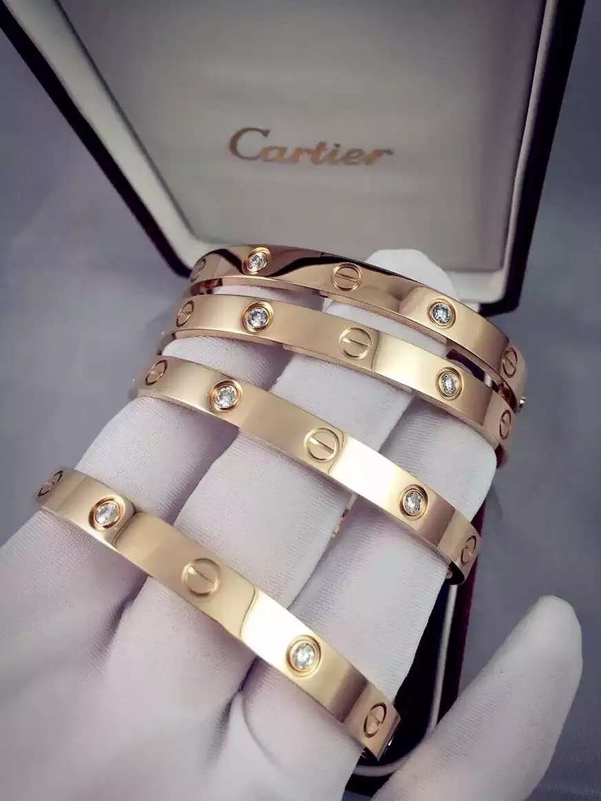 Love Bangle in 18K gold with diamonds from china jewelry factory