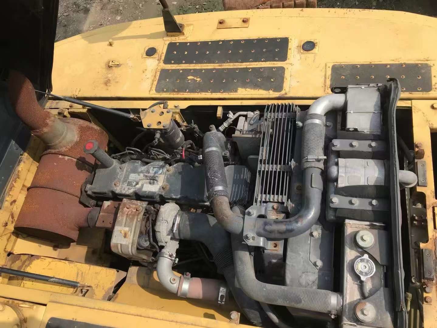 Komatsu PC240 hydraulic excavator from China