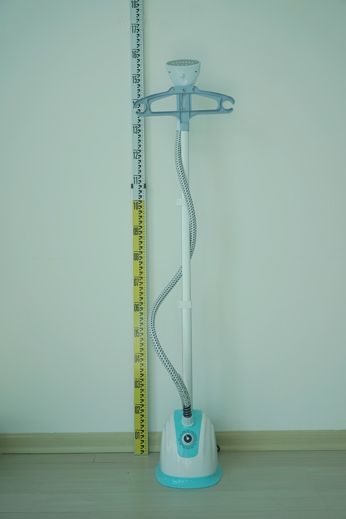 Steam Iron Brush Type Portable Travel Garment Steamer With Lake Blue Color