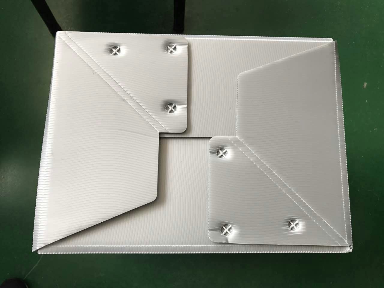 Waterproof Reusable Plastic Stacking Boxes PP Hollow Sheet Durable