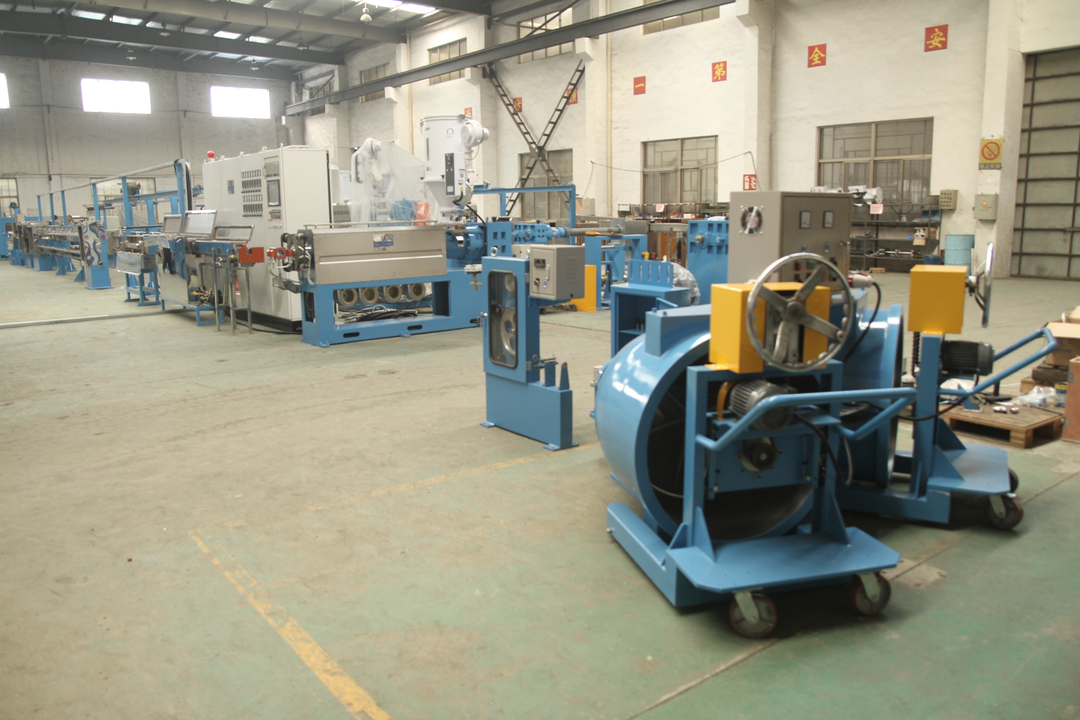 High Speed Automobile Wire Extrusion Machine 60Kg / H Extrusion Output