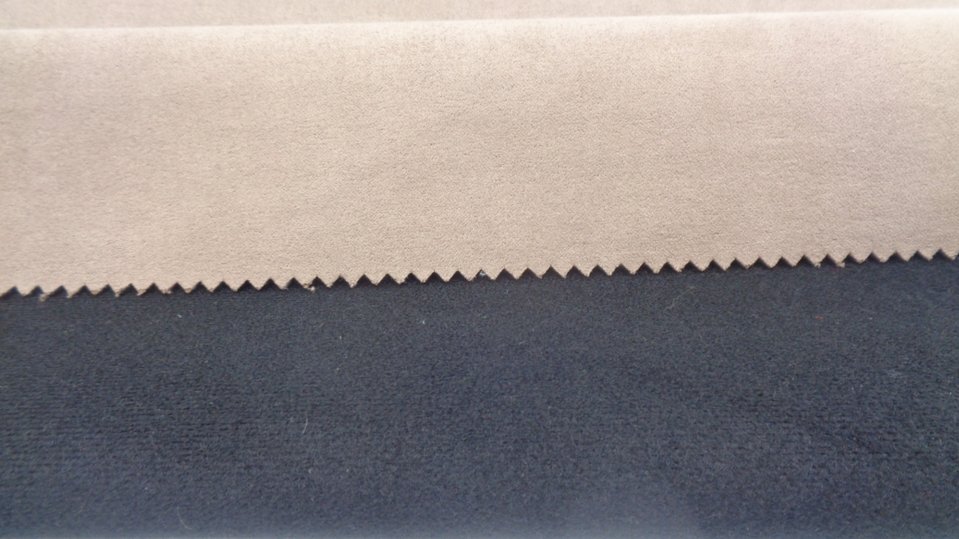 100% Polyester 320 Gsm Winter Jacket Fabric Windproof Windproof