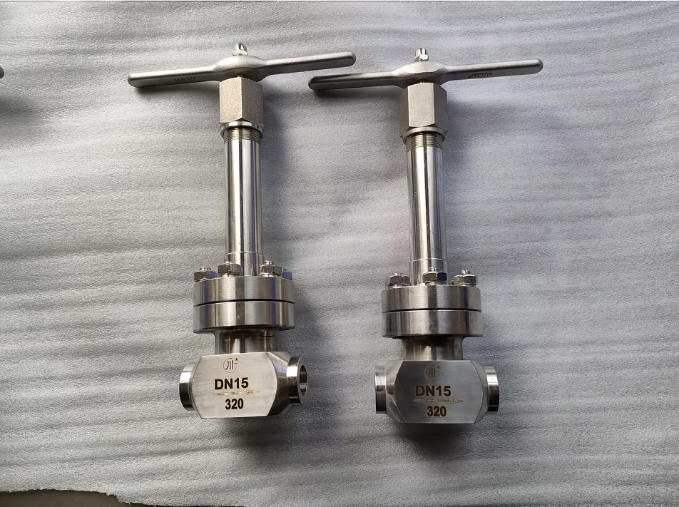 Cryogenic Globe Valve Long Stem Globe Valve 5.0Mpa Pressure 3/8''-4'' Size CF8/CF3 Material for LNG/LOX Applications