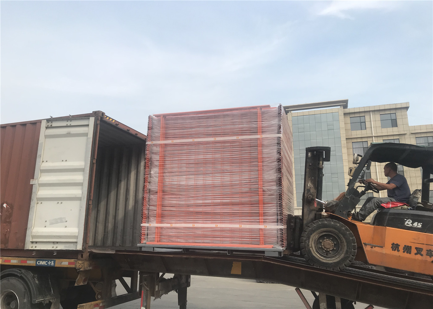 Galvanized Temporary Fencing Panels 2100MM*2400MM HDG standard 14 microns, 42 microns, 84 microns HDG Melbourne Temp Fe