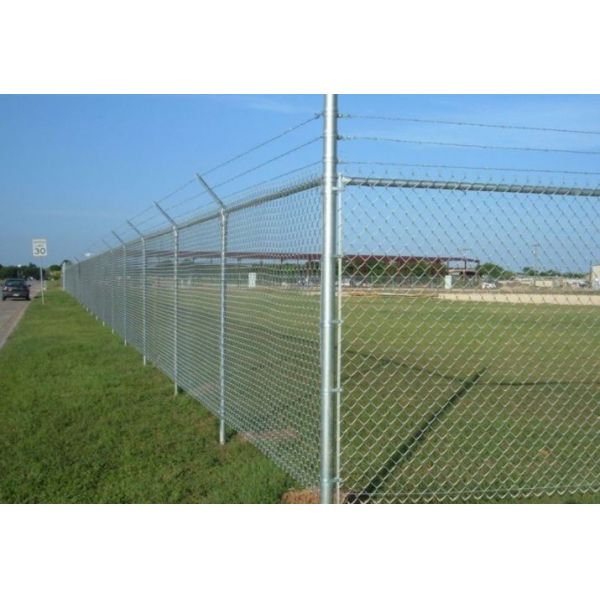 Galvanized Diamond Mesh Wire Chain Link Fence 6 Feet Height 9 Gauge 5*5cm Post Rail Thickness 5.0mm PVC Coated