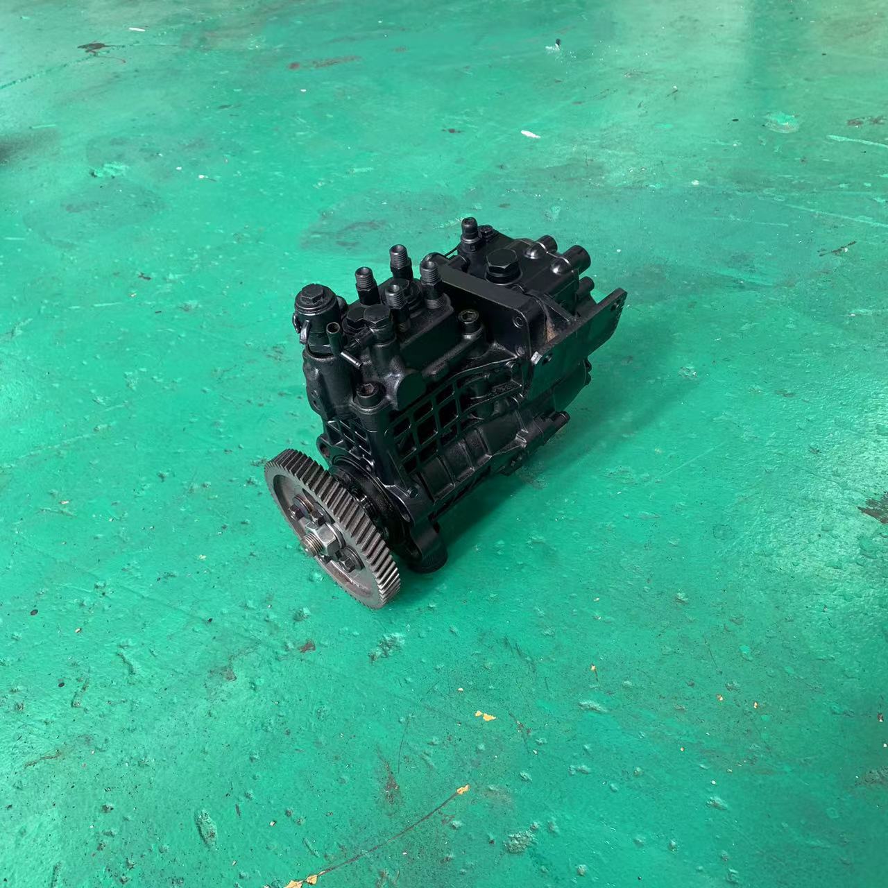 350Z Auto Spare Parts Car Engine Oil Pump For Yanmar 4TNV94 129900-32001