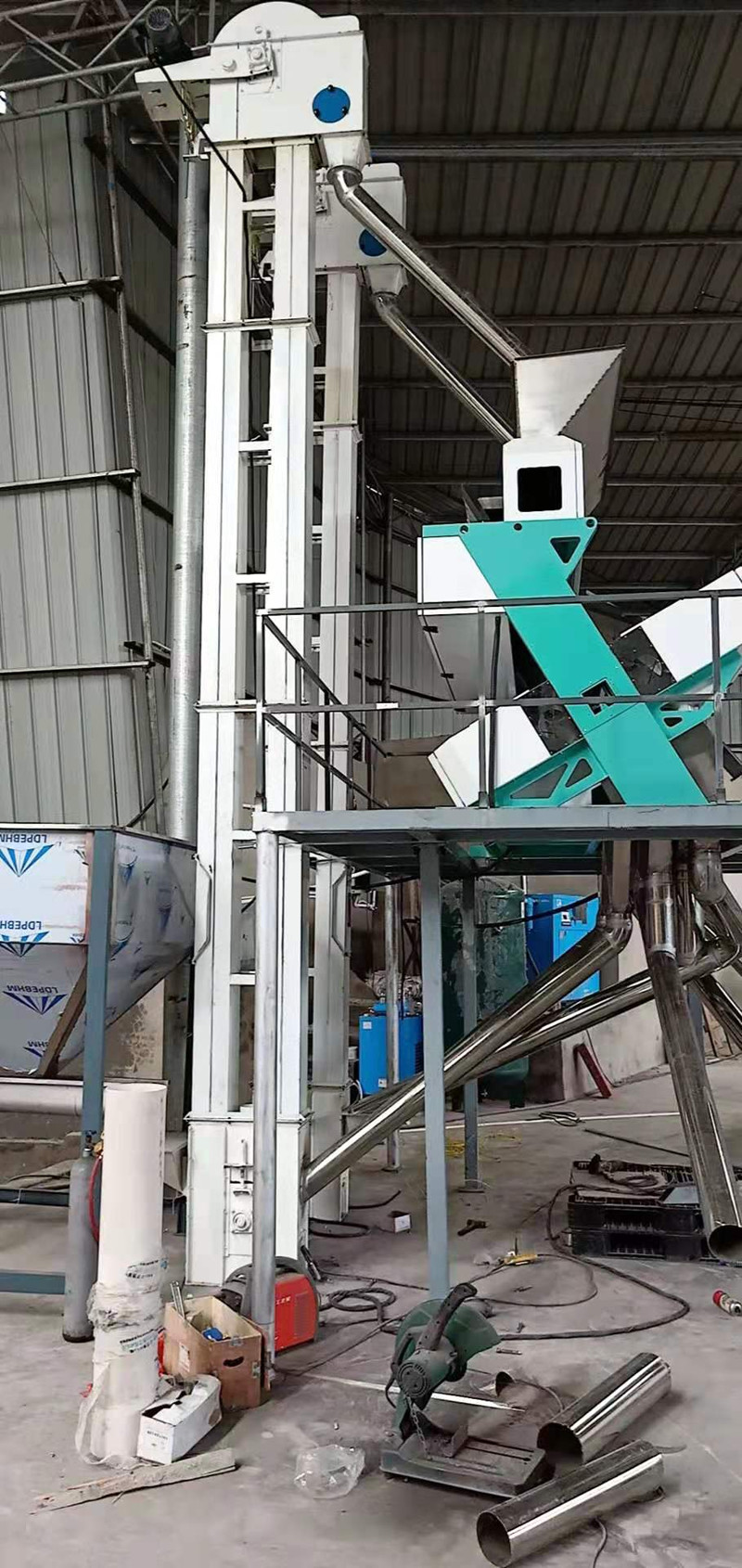 2022 Customized Top Quality Broad Beans Color Sorter Grading Machinery with 2 Chutes