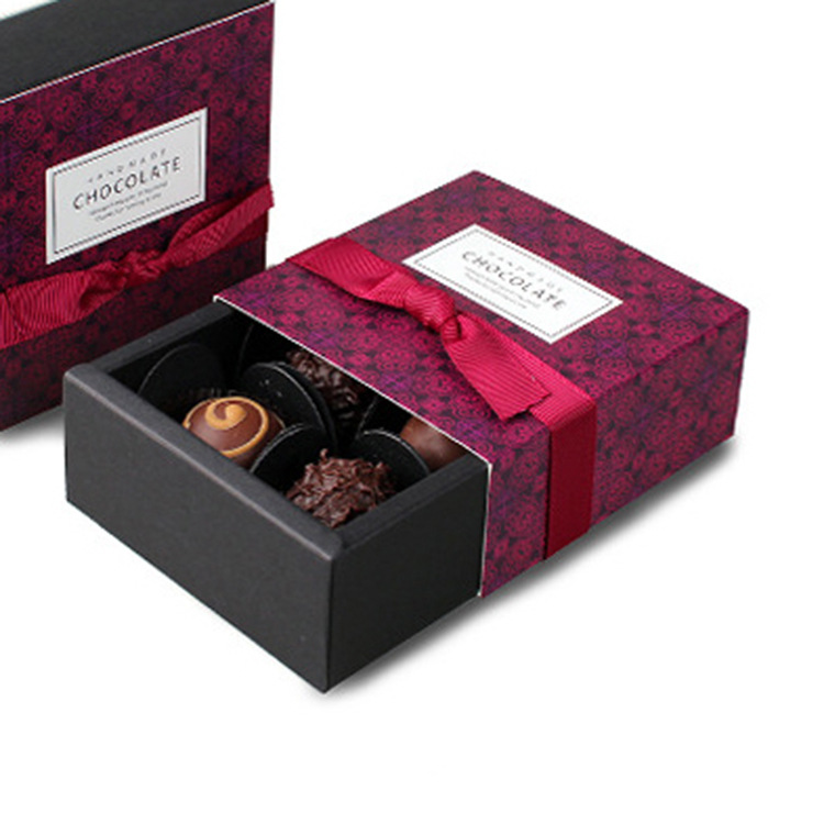 Competitive Unique Snack Chocolate Candy Gift Box with Your Logo and UV Coating