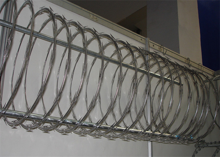 Razor Barbed Wire Fencing Fence Double Spiral Barbed Wire Galvanized