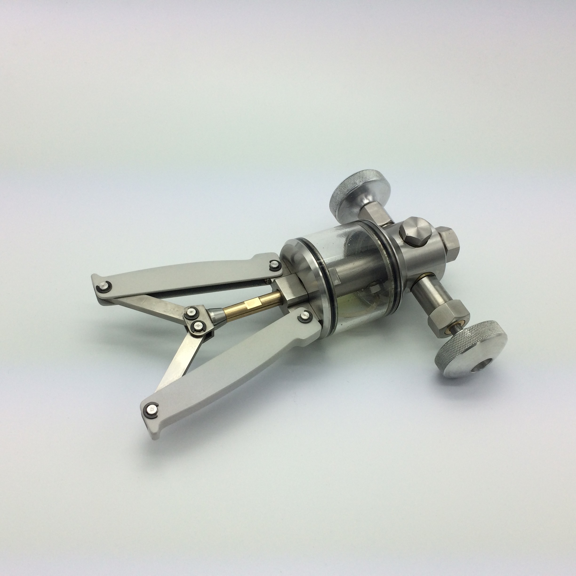 Vacuum pressure pump