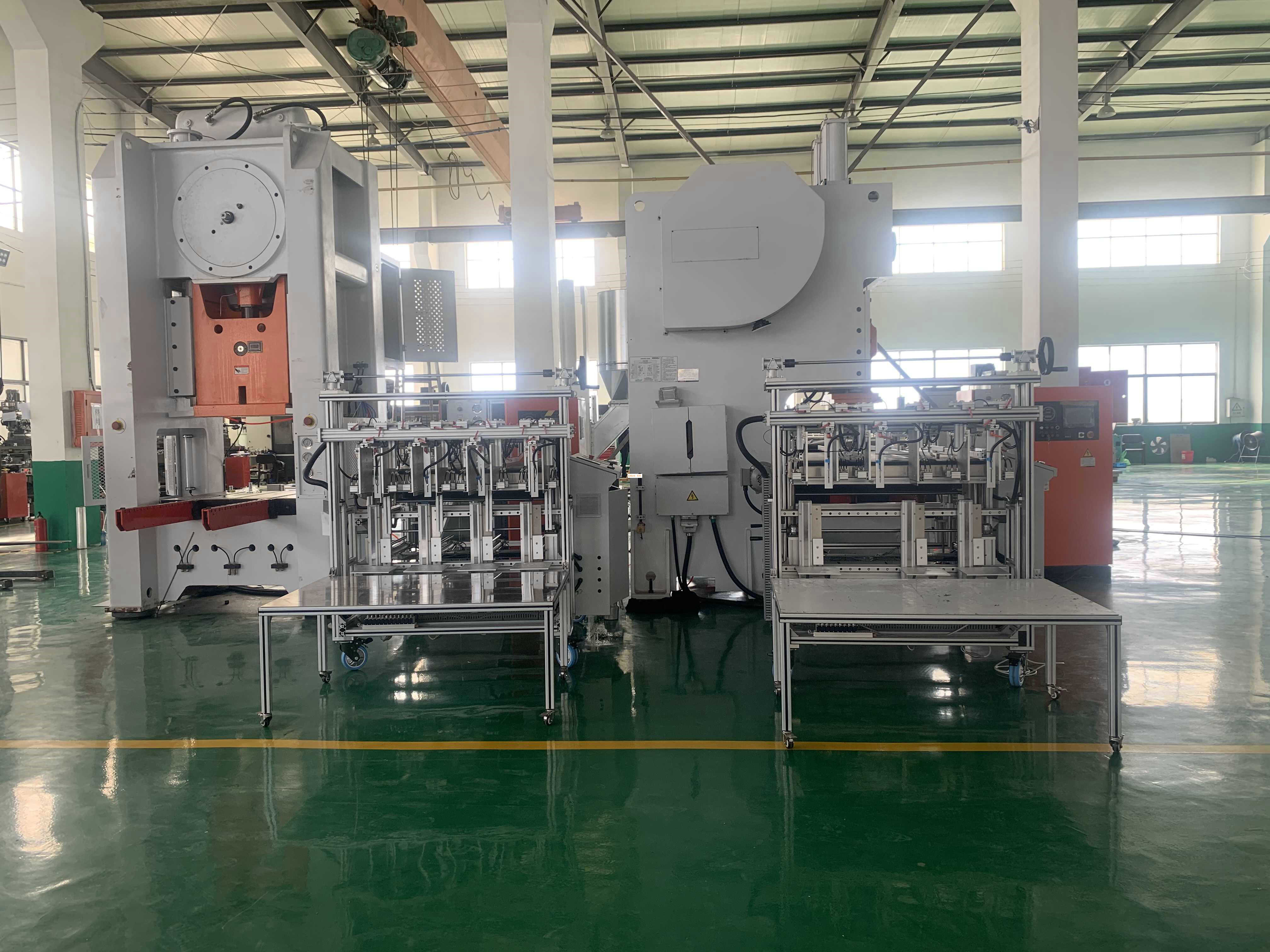H Frame 19.8 KW Aluminum Foil Tray Making Machine with White and Orange Body