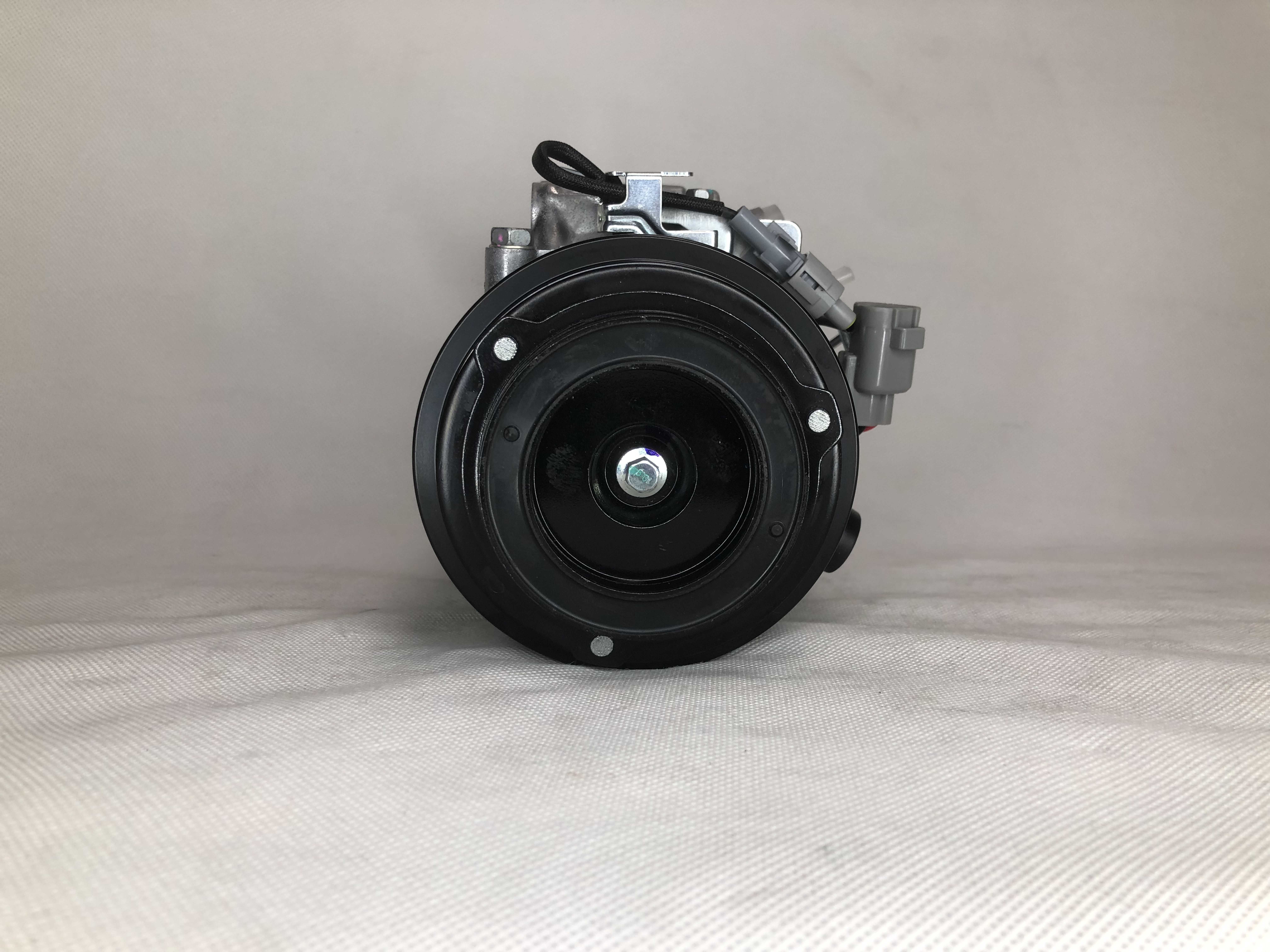 Auto AC Conditioning Compressor For Toyota Reiz Toyota Crown 3.0 8832033200