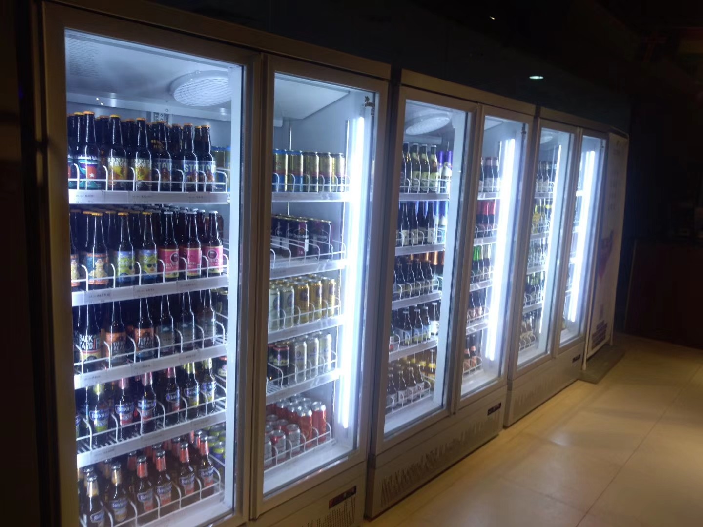 Commercial Supermarket Upright Glass Door Freezer With Inner Vertical Led Lights