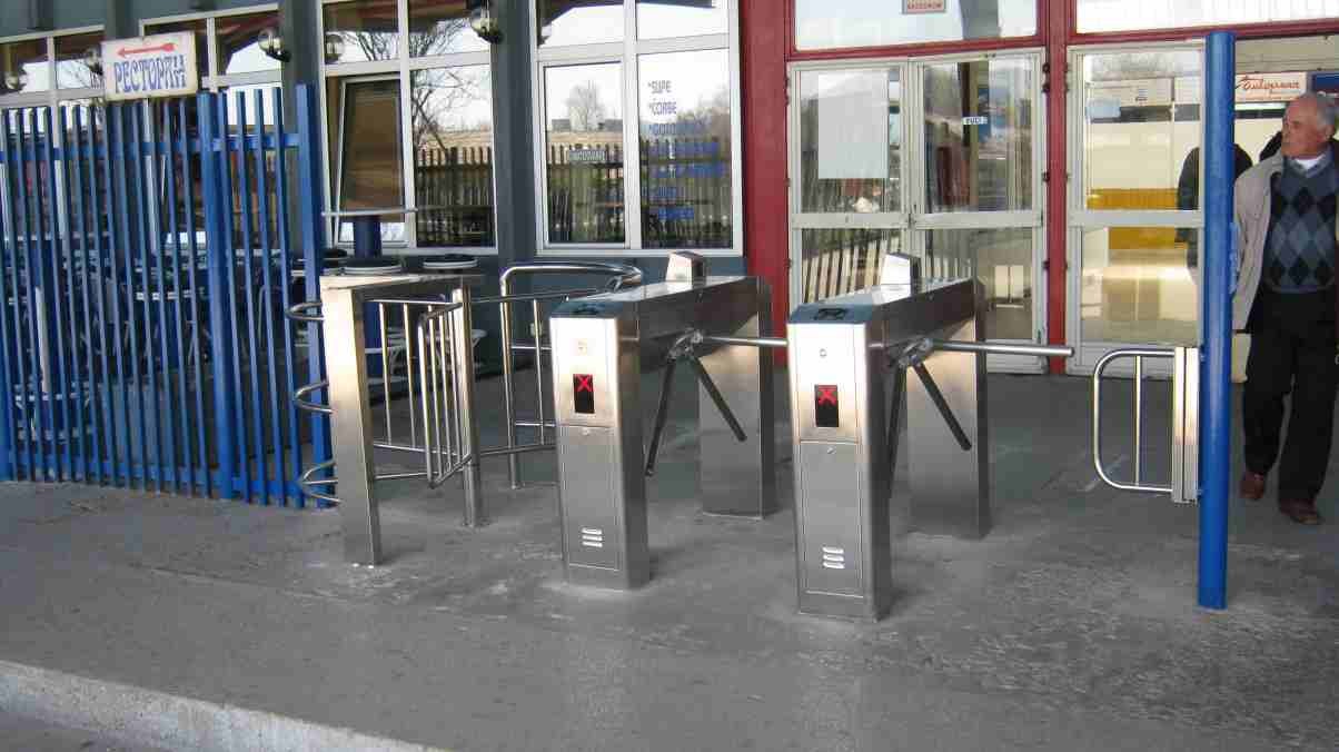 RS232 Communication Pedestrian Turnstile Gate Card Swipe Entrance Security Machine