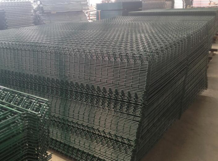 Residential Perimeter 4.5mm V Mesh Fencing 2.5m High