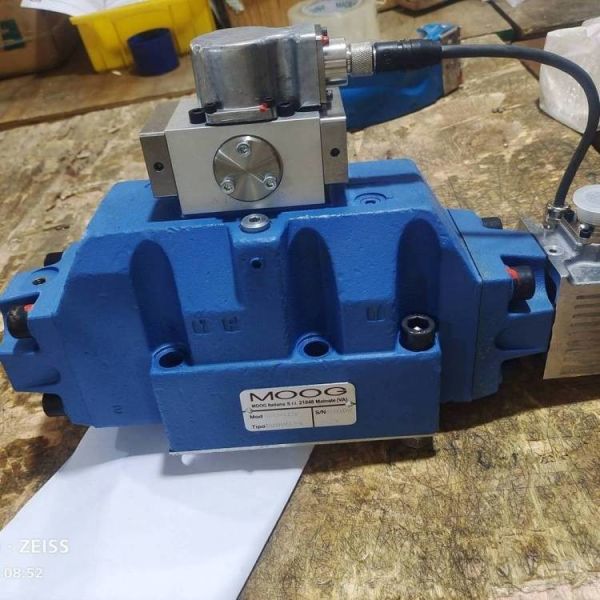 G631-3003B MOOG Electro Hydraulic Servo Valve G631-3004B G631-300