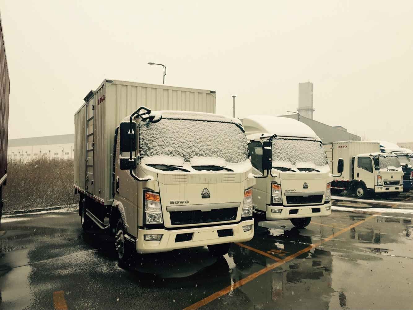 Light Refrigerated Truck 75KW 4 X 2 Refrigerator / Chil Truck For Transport Meat / Seafood -18℃