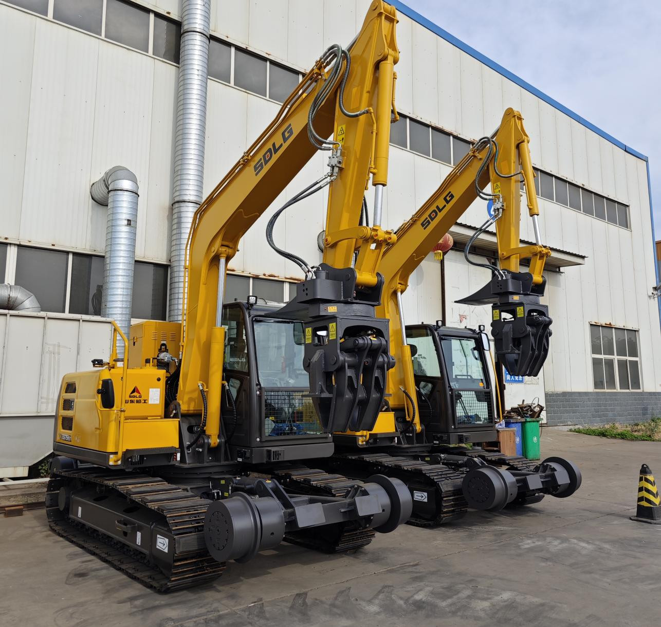 Pillow Changer Railway Digger Crawler Rail Excavator Sleeper Exchanger