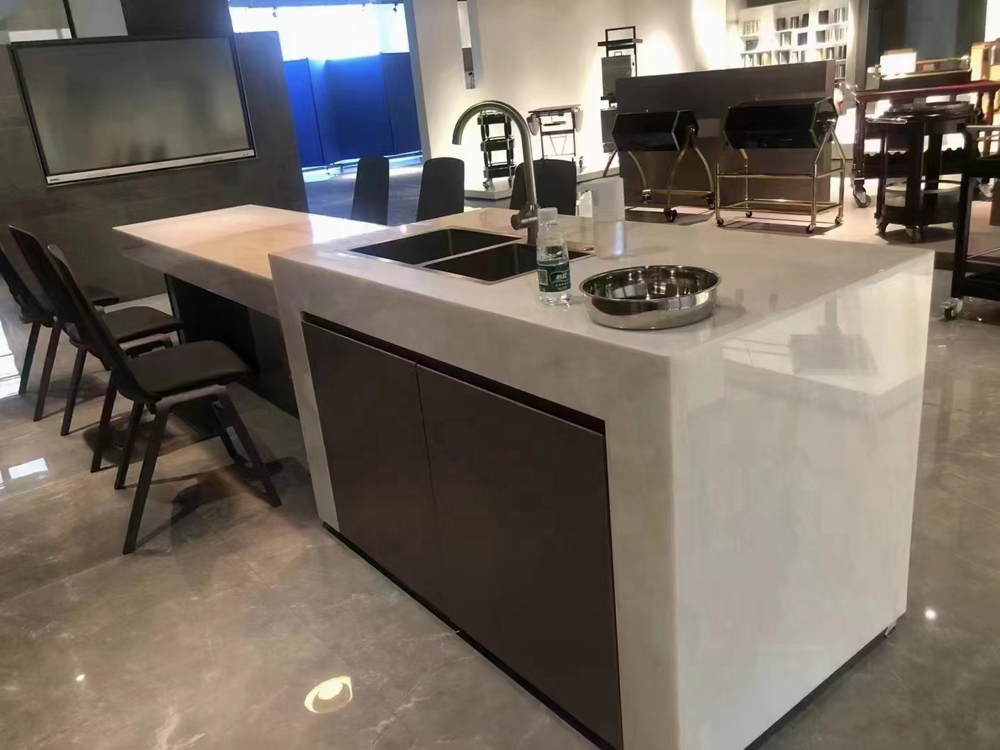 Backlit Royal White Onyx Marble Slab for Customizable Table Countertop and Wall Panel