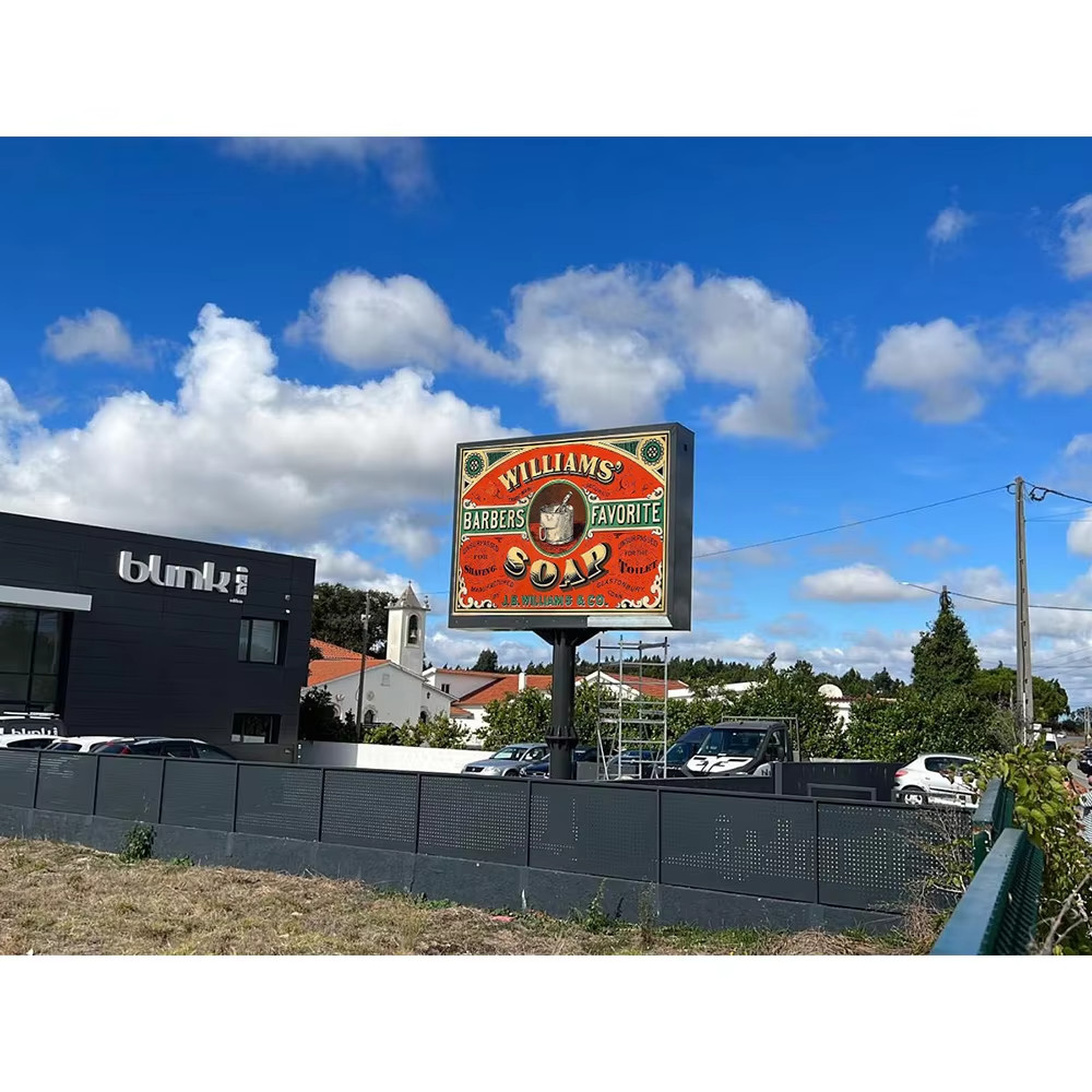 Commercial Advertising Outdoor LED Billboard with High Brightness and Waterproof Design