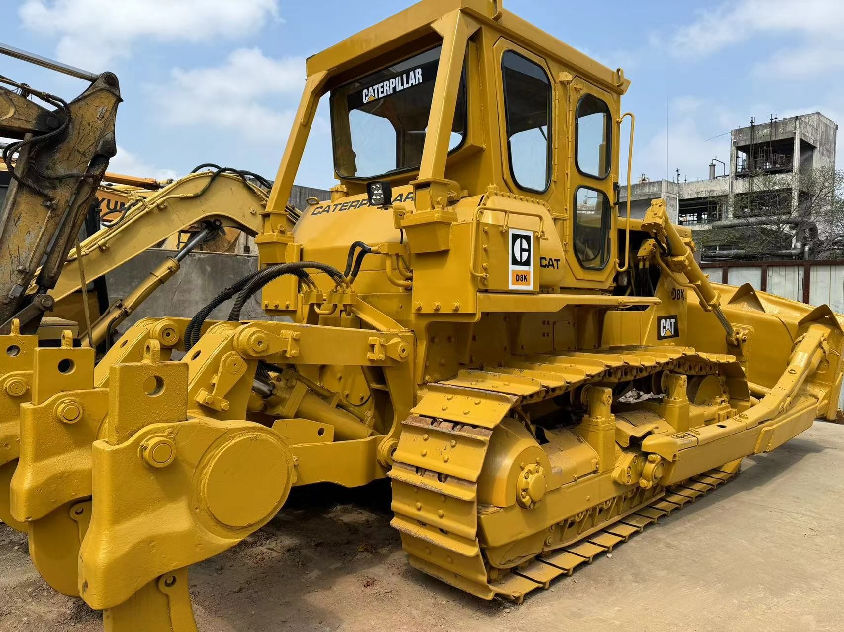 Used Original CAT D8k BULLDOZER with cat engine ORIGINAL brand 90%NEW low price good condition
