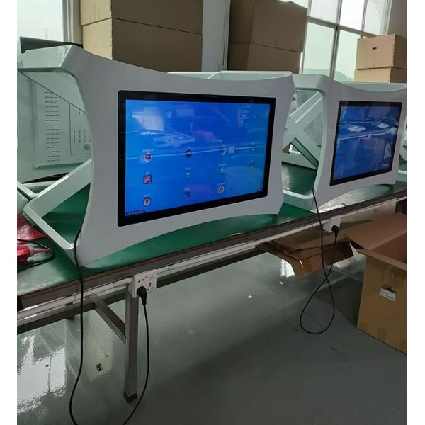 55'' Digital Touch Screen Table LCD Windows OS With Customized Color