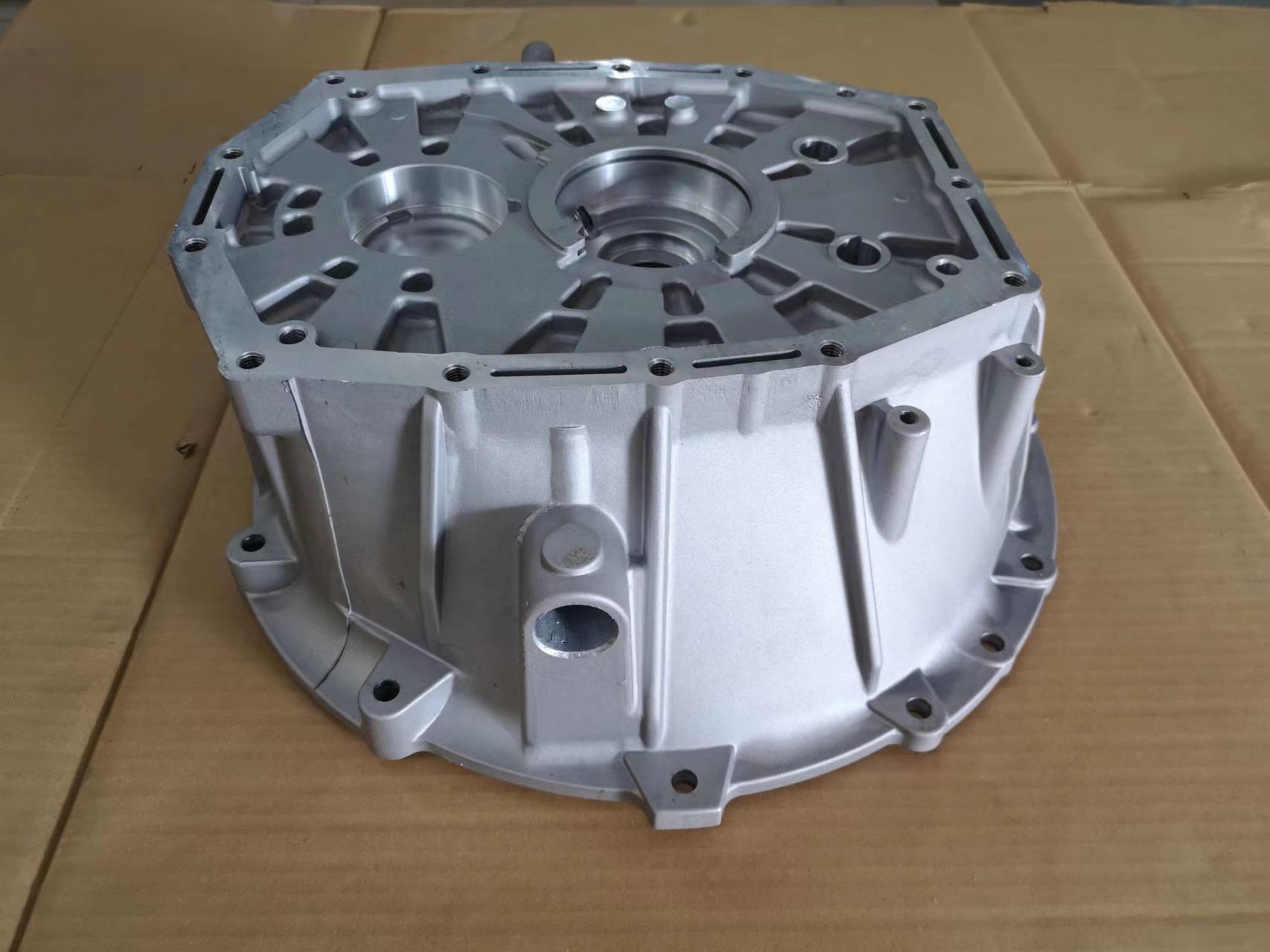 8972389304 MZZ6U MZZ6F Transmission Clutch Housing Aluminum Parts 4HK1 Engine MZZ Series Gearbox