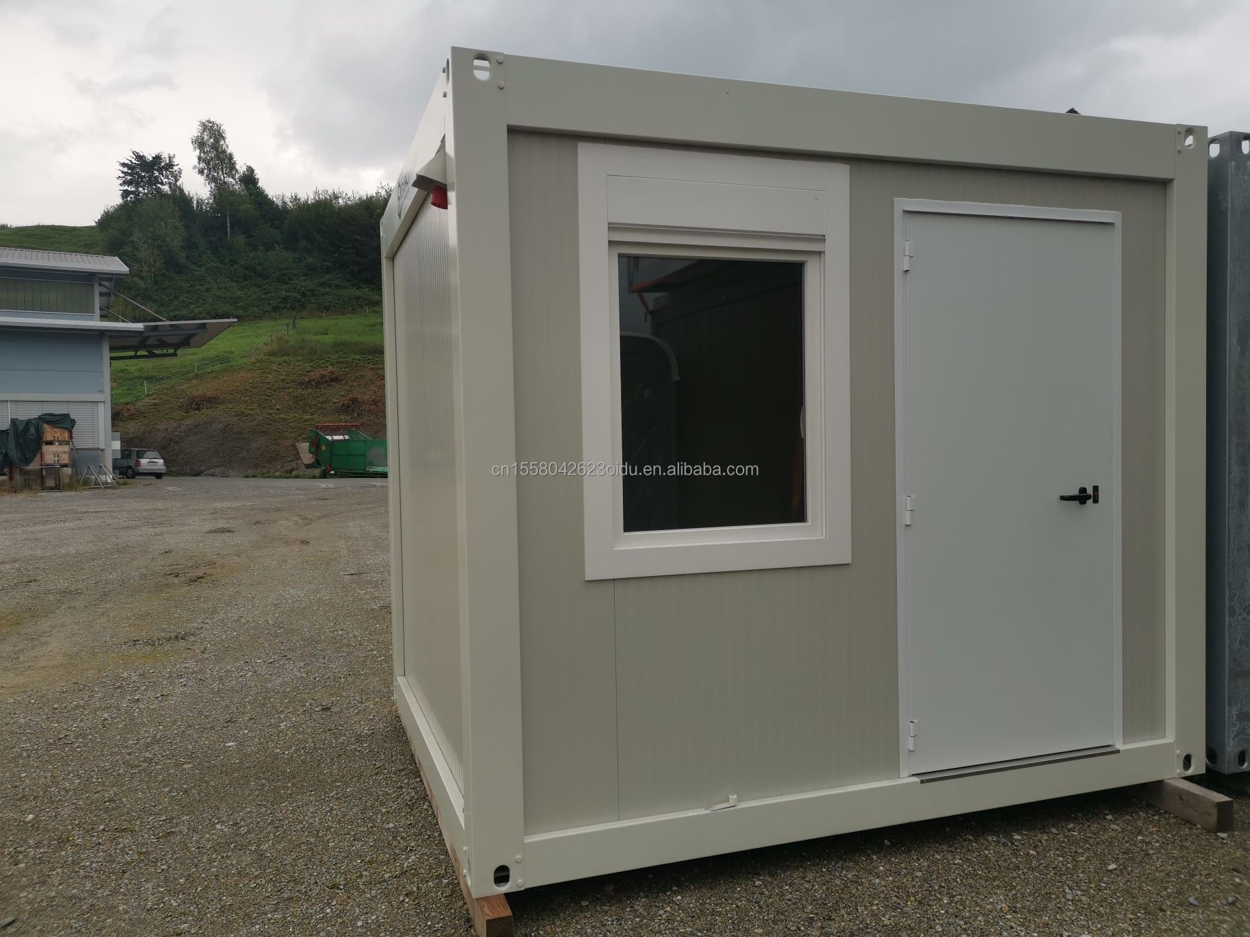 Wall 75mm Garden Working House Barbecue Bar 20ft Flat Packaging Container Mobile House for Family Modern Design Style