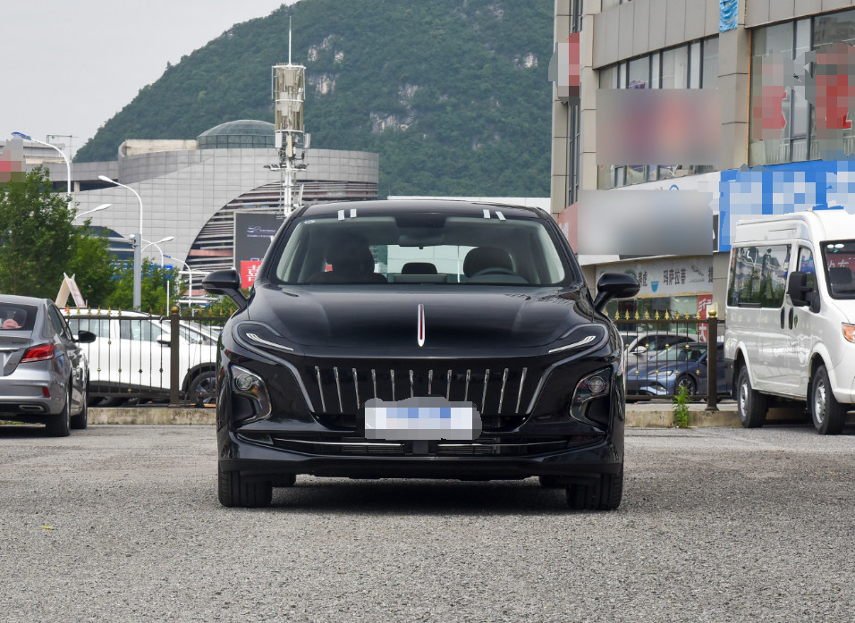 Hongqi Electric EV Car 140Kw 5 Seat Electric Car Front Wheel Drive Black