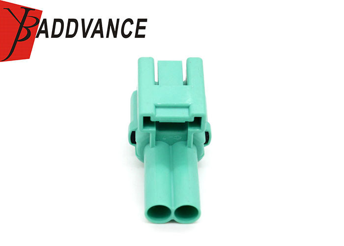 6187-2583 Sumitomo 2 Pin Automotive Connector Male Green Color