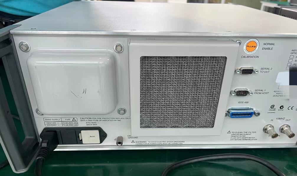 Used Fluke 5522A Multifunction Calibrator Multi-Product Test Equipment