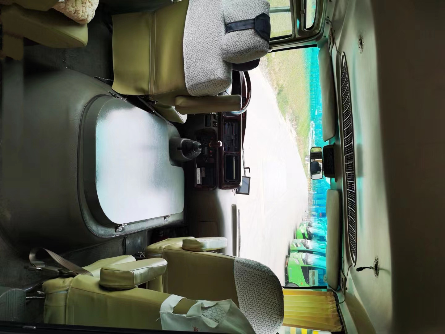 22seats Golden Dragon Used Coaster Bus Mini Coach Yuchai 90kw 2015-2017 Diesel Engine