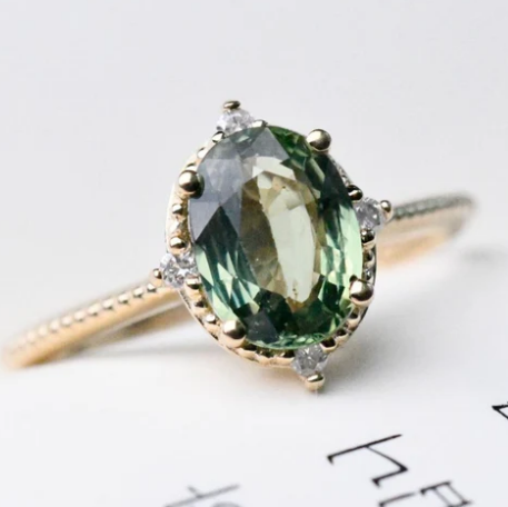 Olive green sapphire rough gemstone Synthetic 99.999% Al2O3 hardness Mohs 9.0