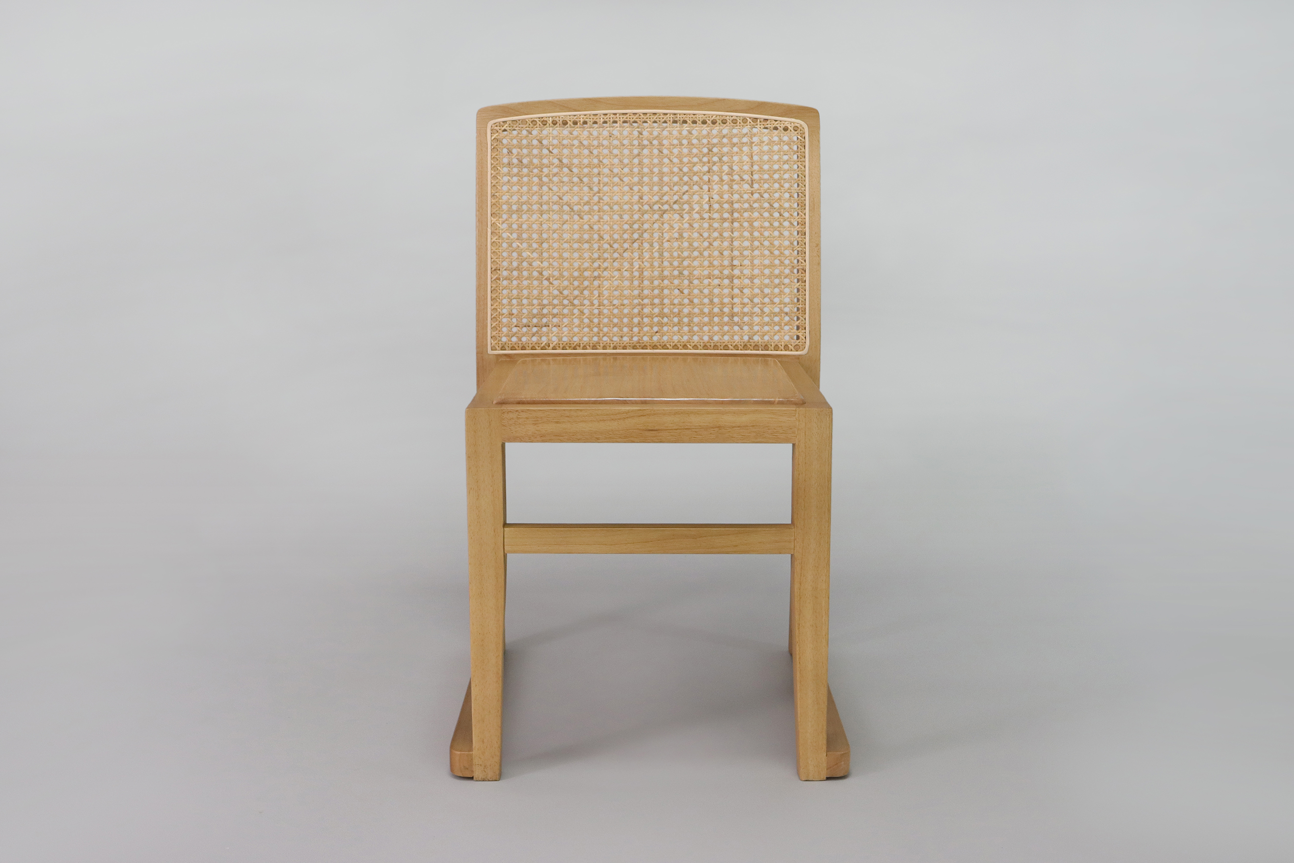 Solid Wood Dining Chairs U Stackable Rattan Backrest Furniture for Hotel Restaurant NO Folded Furniture Finish Nitrolacquer