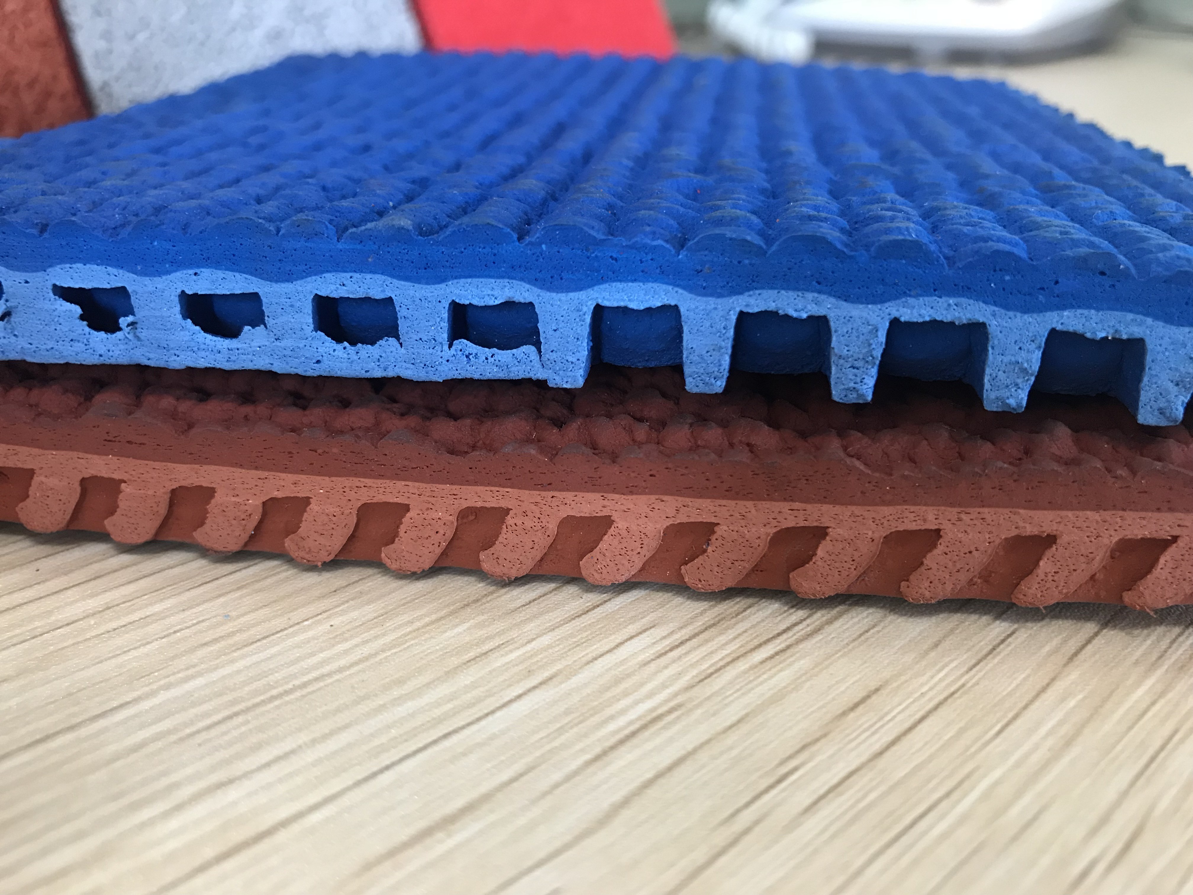 Single Layer Blue Red Sports Court Rubber Athletic Track