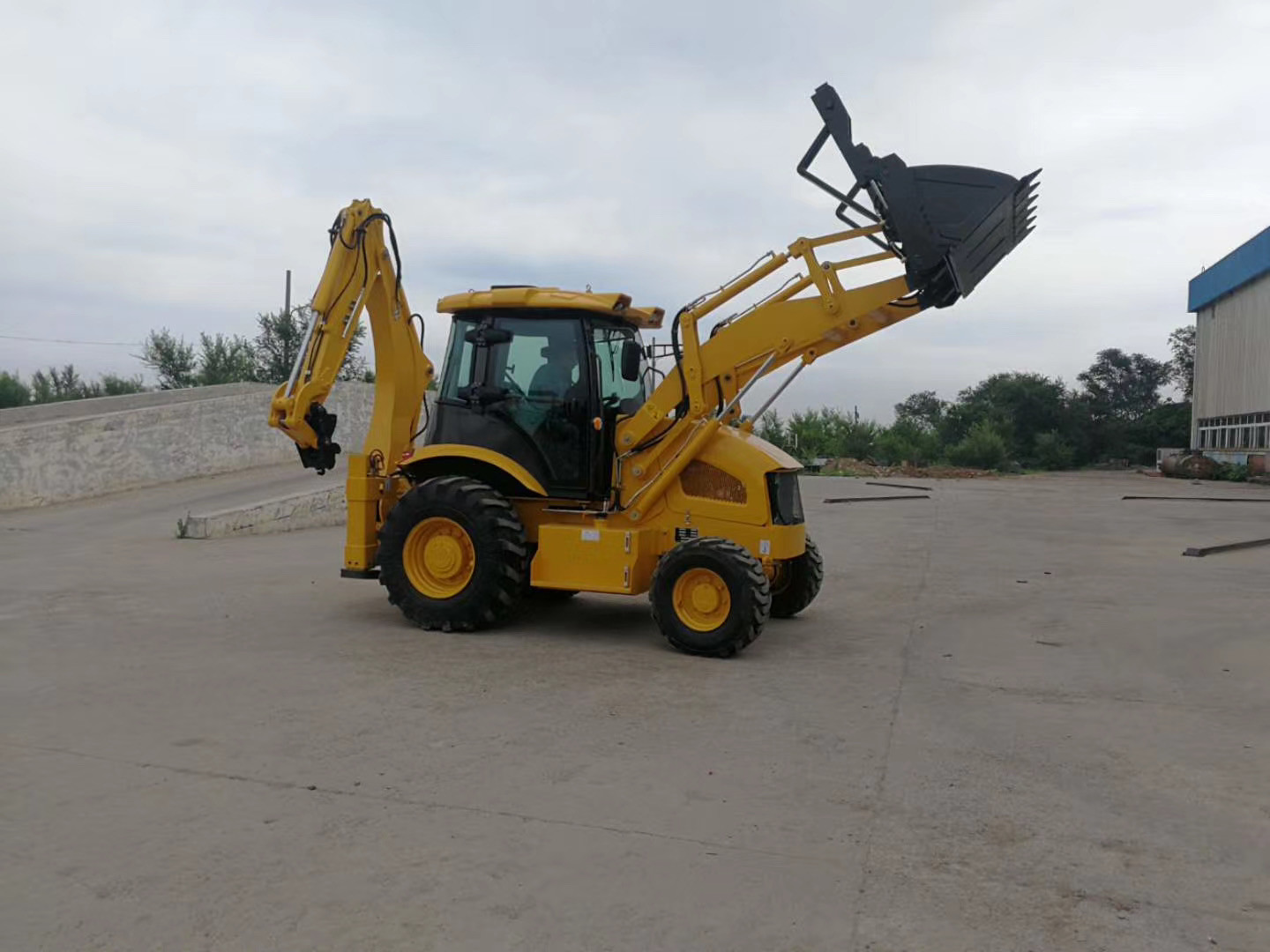 Quality Four Wheel Drive Compact Backhoe Loader 8200kg Front Loader Backhoe for sale