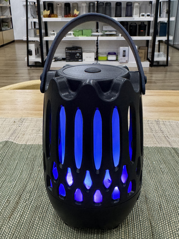 Rechargeable ABS Electron Components Night Light Mosquito Catcher with Flame Light and UV LED OEM/ODM Logo Free Sample