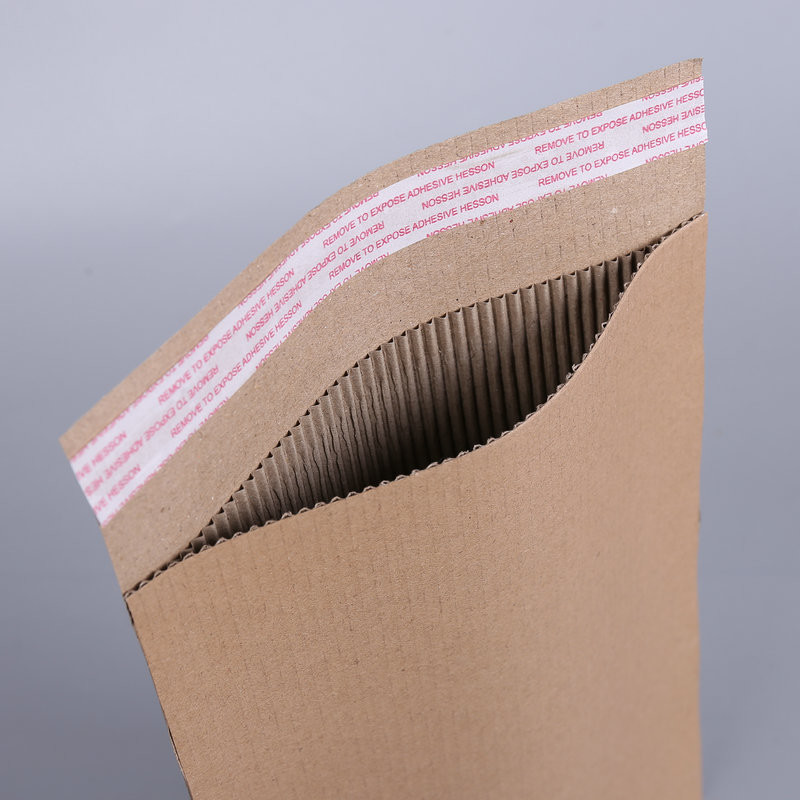 FCS Padded Envelopes 10x13 With Self Sealing Adhesive Strip