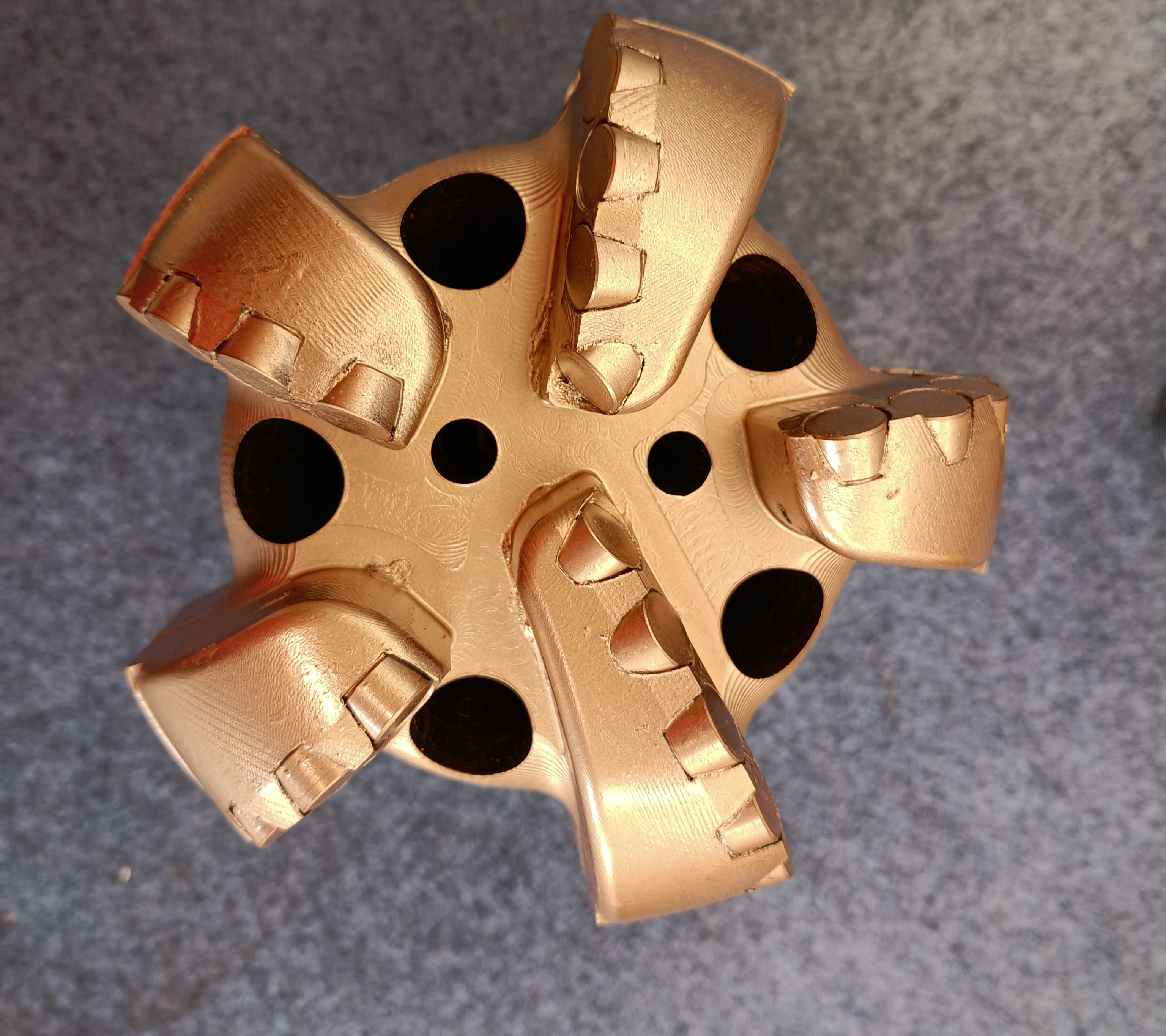 Customizable PDC Drill Bits for Water Well