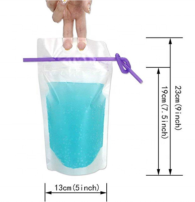 Heat-Proof Plastic Stand Up Juice Pouch With Straws Clear Drink Pouch Heavy Duty Hand-held Reclosable Zipper