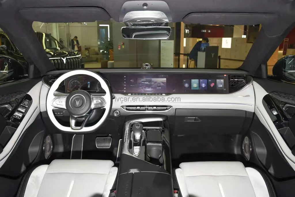 Naturally Aspirated Extended Range Hybrid Electric SUV for Large MPV VOYAH Automobiles