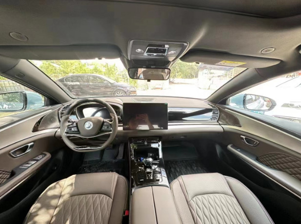 BYD HAN 2022 EV Chuangshi 715KM FWD Zunrong Version 4 Door 5 Seats 3 Space Car