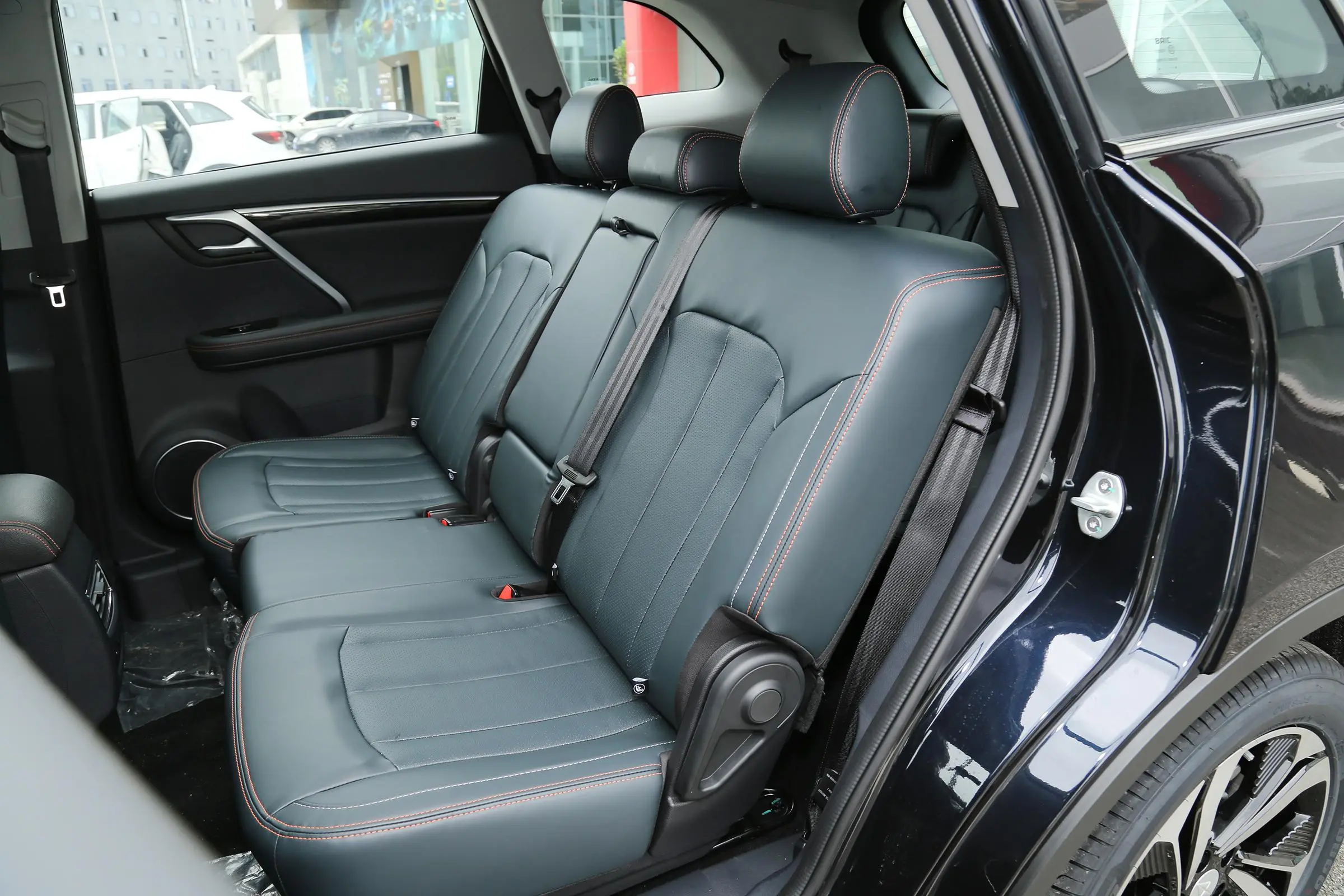 Affordable 2021 Baic Ruixiang X5 SUV Gasoline 1.5T MT 156hp FWD LHD Car Engine Model 1.5T 156hp L4