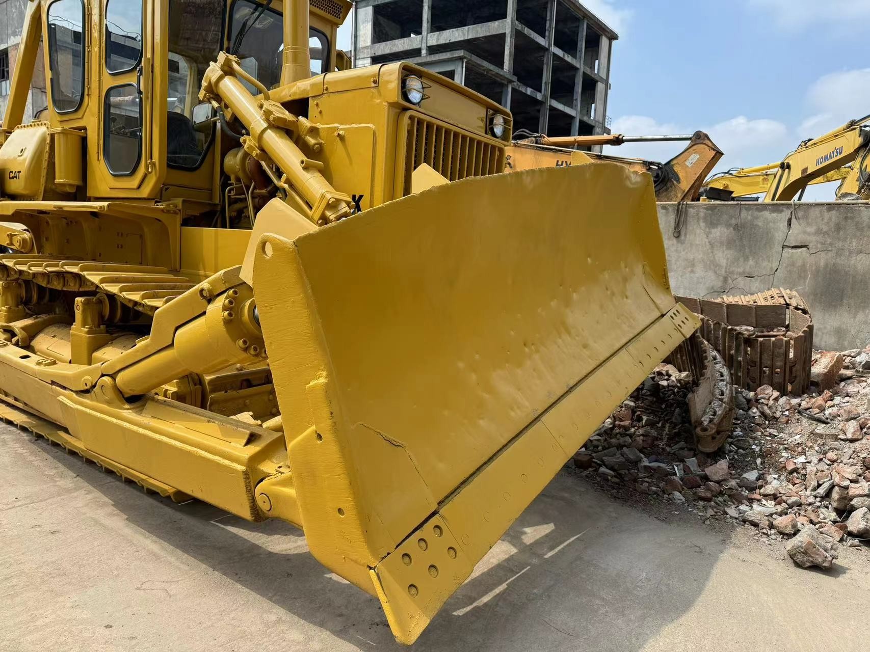 Used Original CAT D8k BULLDOZER with cat engine ORIGINAL brand 90%NEW low price good condition