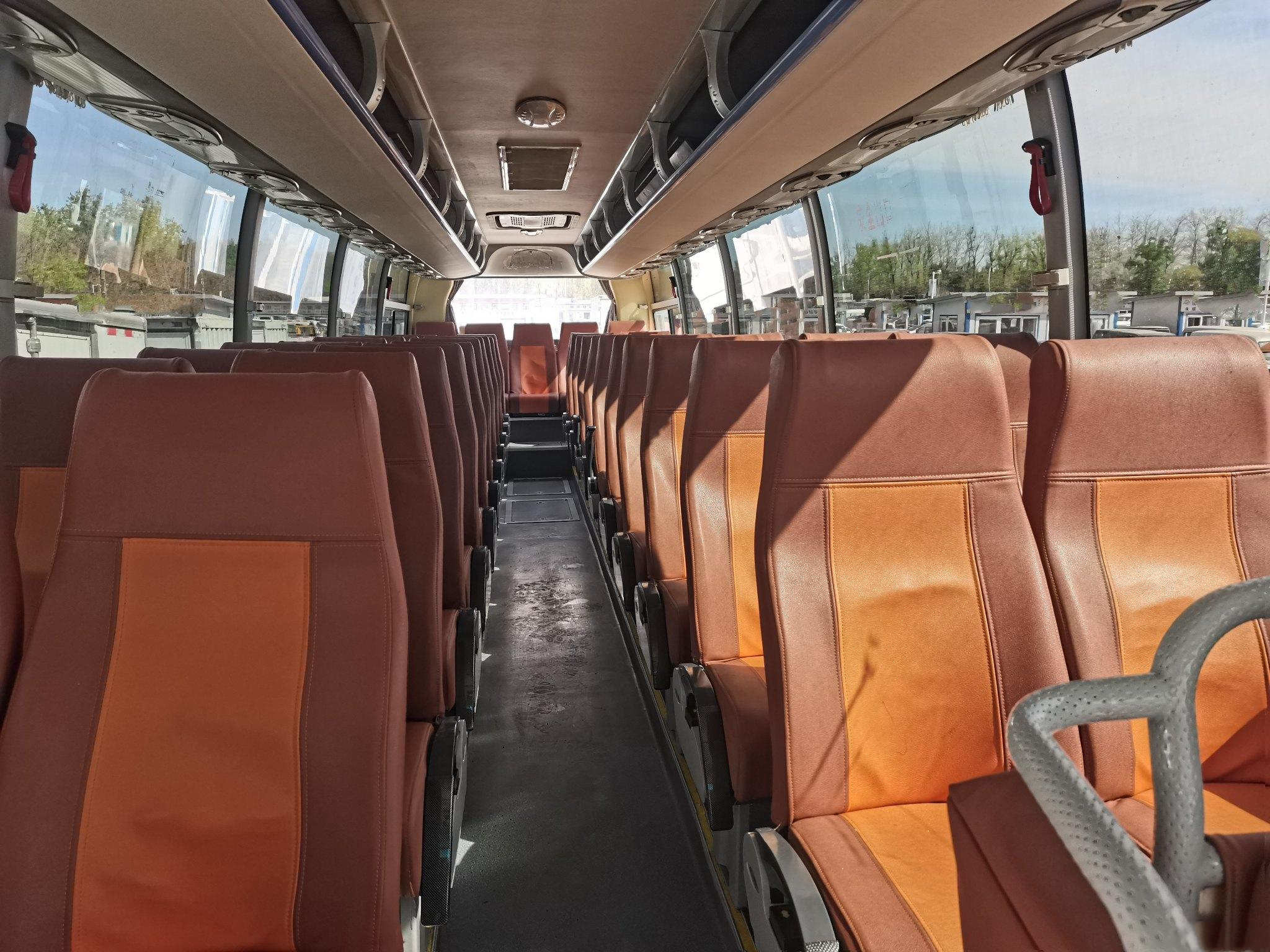 Buses And Coaches Yutong Zk6107 51seats Passenger Bus Second Hand Drive Bus Left Steering